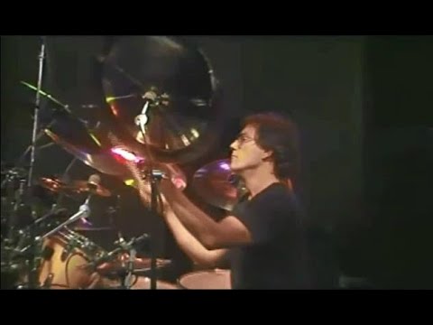 Sting with Vinnie Colaiuta - Driven to Tears (live) 1991