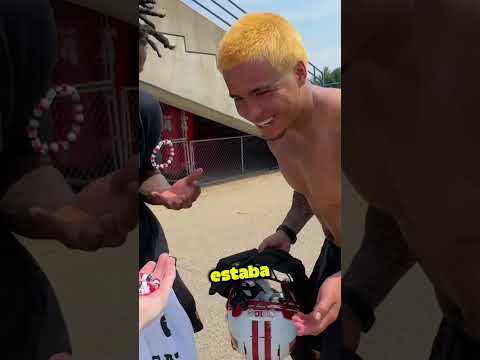 Ignoró El Choque De Puños… Y Perdió Algo Muy Especial 🏈😳