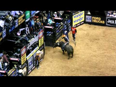 Chris Shivers vs Panther, PBR Glendale Invitational 3.17.2012