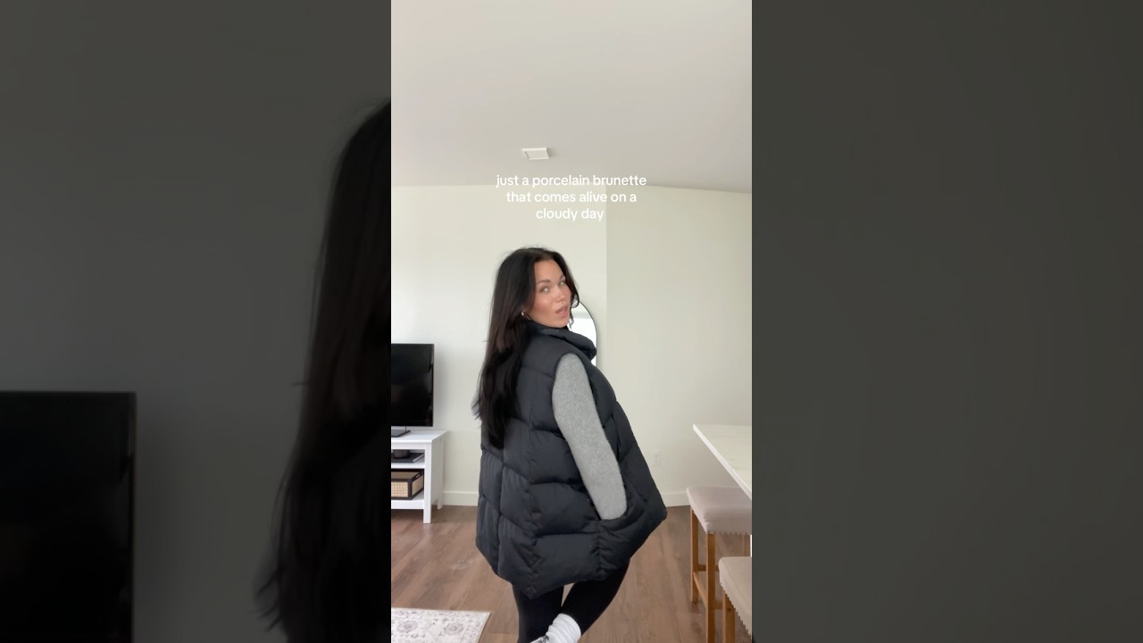 the puffer vest is out to play #fall #ootd #fallootd #newbalance #pinterestaesthetic #fallweather