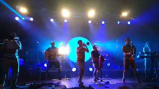 Oques Grasses - Torno a ser jo [ LIVE - FM VILAPLANA] HD