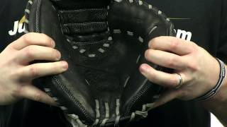 Video thumbnail: Louisville Slugger Dynasty Series: DYNCM Catcher's Mitt