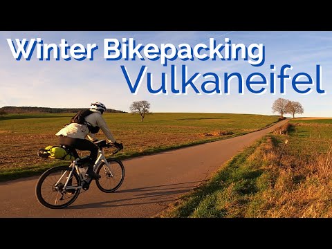 Mit dem Fahrrad 2 Tage durch frostig, sonnige Landschaften entlang von Maaren, Mosel und Rhein.