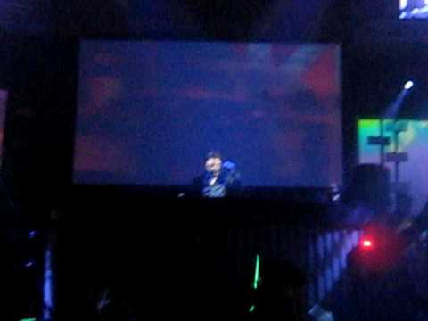 Markus Schulz @ Rain in Vegas spinning Mr. Sam ft. T4L - Rydem Koba 10/21/09