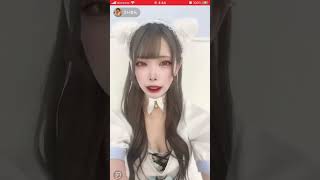 ライブ配信　メイドコス　常にブラチラ　胸チラ　谷間