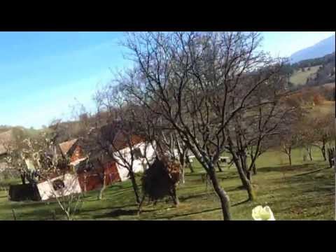 Plimbare cu Troscoleta la Pensiunea Poiana Marului.mp4
