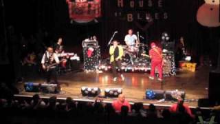 The Vandals Channel Social Distortion at 2009 Christmas Formal