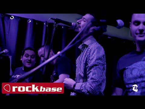 Clave 100 - 'De cuajo y raíz'