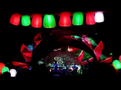 Animal Collective - Wide Eyed (live Vancouver 19/09/2012)