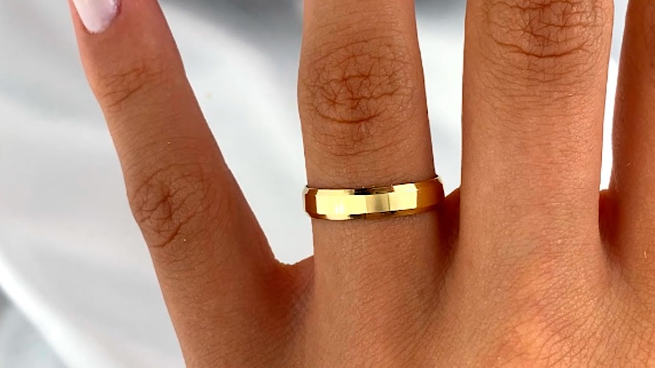 Aliança em ouro 18K modelo Lucy 4mm