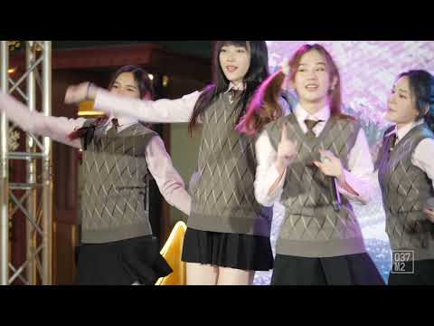211212 DAISY DAISY Kookkik - ตึกตัก @ Sora! Sora! Debut Stage Reach for the Sky [Fancam 4K 60p]