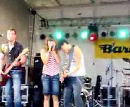 Ewa Farna - Ticho (Zlín 23.8.2007)