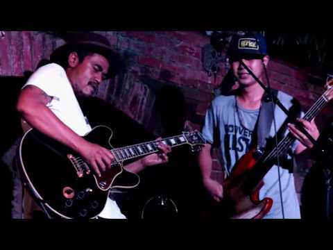 ARAY DAULAY  & THE ISLAND SOULS | WHILE MY GUITAR GENTLY WEEPS | THE BEATLES ( COVER )