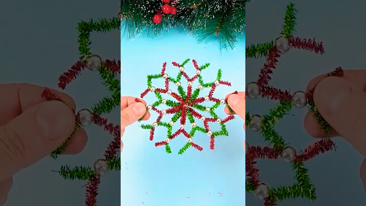 DIY pipe cleaner Snowflake