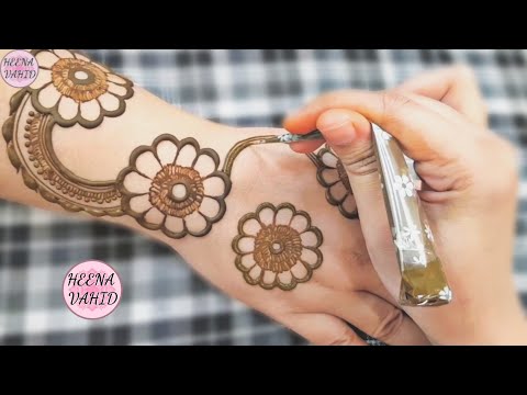 New simple flowers henna design for back 2020 | heena vahid.