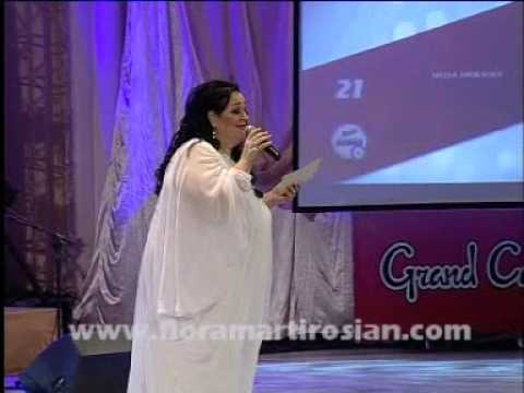 Diva Flora Martirosian - Bayc du