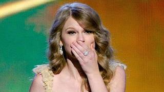 Taylor Swift Considering Legal Action Over Purported Topless Photo