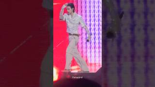 Download lagu 'district 9' hyunjin ~ 251019 dominATE: celebrATE day 2 #hyunjin #현진 mp3