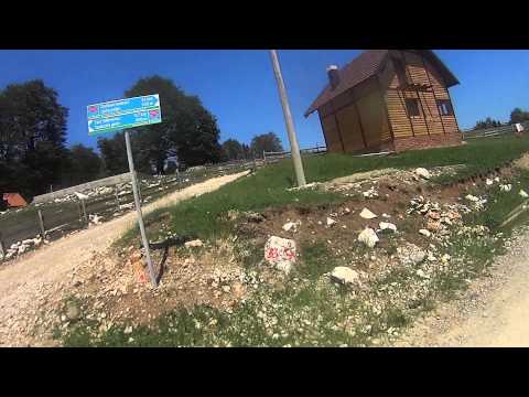 les routes en serbie, c'est aussi ça