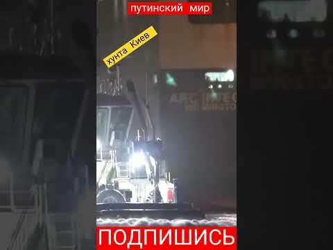 🔥 БМП Bradley, ЗРК Avenger і БРЕМ M88A2 в порту Бремергафен з корабля ARC Integrity