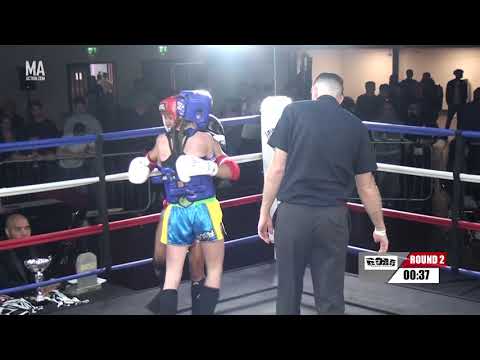 Roar Combat League 14 - Claire GOULD vs Rhi Rhi HUDSON