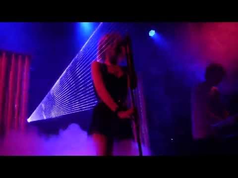 Sky Ferreira - Red Lips LIVE HD (2013) Los Angeles Bootleg Theater