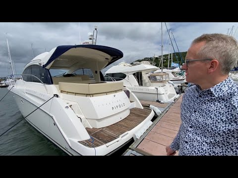 Jeanneau Prestige 38S w/ Twin Cummins MerCruiser 4.2L QSD Diesel Sterndrives — Review & Walkthrough