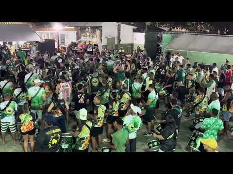 Bateria da Mocidade Independente no ensaio para o carnaval 2026