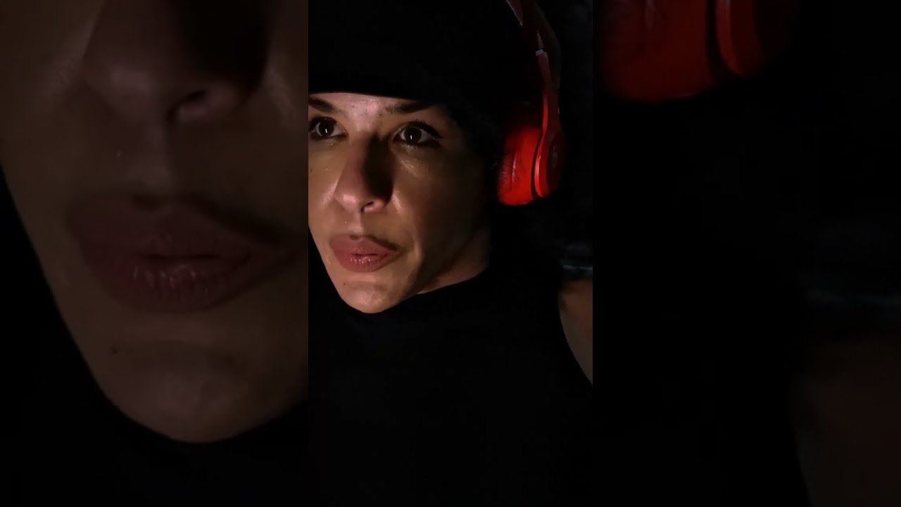 Melissa crushing legs at HNF GYM