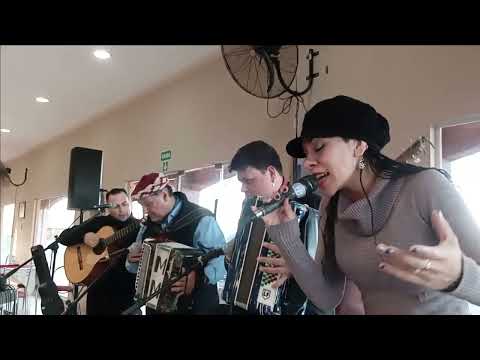 Marina González y Monchito Merlo  en vivo - Che Gomecito