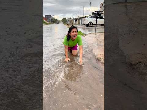 Ajudei uma menina que achava que era cachorro 😃 #funny #shorts