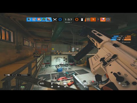 How to Entry Frag - Ranked Highlights - Rainbow Six Siege