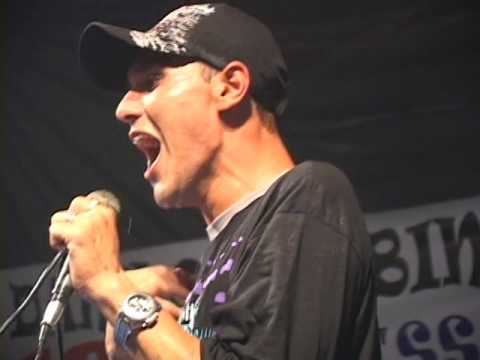 18-FUNK E MEU VICIO  DVD  MCS DANILO E FABINHO 10 ANOS