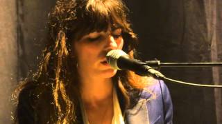 Lou Doillon  : Left Behind