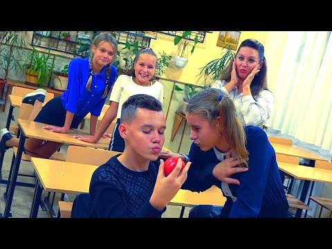 ВЛЮБЛЁННАЯ ПАРОЧКА!!! ПРИЧЁМ ЗДЕСЬ ПОМИДОР ?