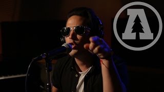 Jeremy & The Harlequins - Rhythm Don't Lie - Audiotree Live (3 of 5)