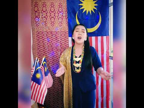 Michelle Michael - Standing in the Eyes of the World