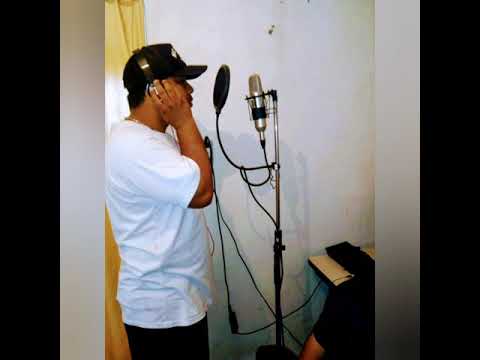 MC Pew e MC Nand da Bg bebe me mama (DJ Mayrton Muniz)