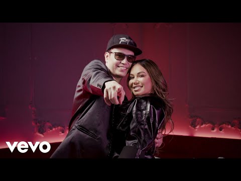 Raymix, Chiquis - 55