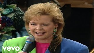 Bill & Gloria Gaither - Speak to the Mountain [Live] ft. Jeff & Sheri Easter