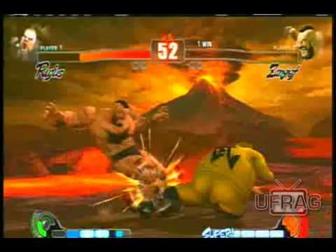 Justin Wong VS Mike Ross Street Fighter 4 @ Triple Threat