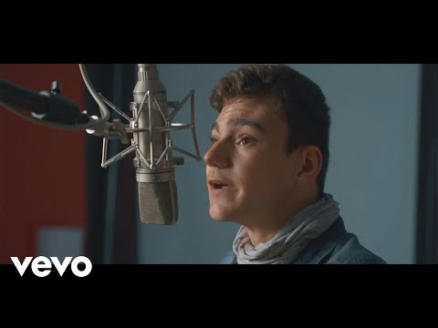 Adrián - No me Doy por Vencido (Making Of)