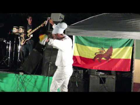 Ras-Ijah Eternalfyah - Can't Change The World