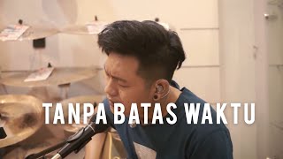 Download lagu Tanpa Batas Waktu - Ade Govinda Feat Fadly (Cover By Andre Restra) mp3