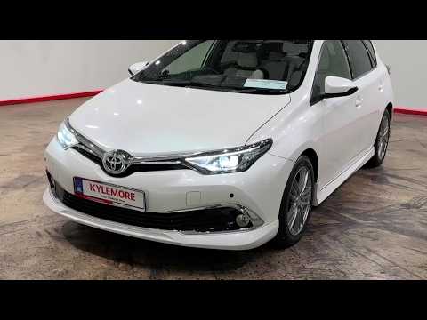 Toyota Auris 1.8 HYBRID G PACKAGE - FACTORY ALLOYS - Image 2