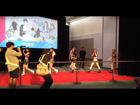 ITZY (있지) 4K - ARTIST ENGAGEMENT (1/3) at KCON LA 08.18.19