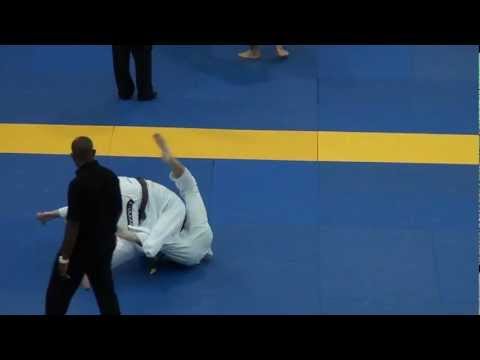 Submission #1078 - Dominik Debiec vs Rob Taylor