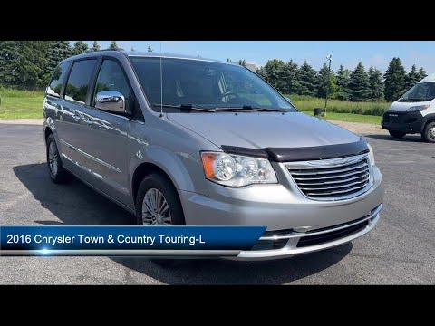 2016 Chrysler Town & Country Touring-L Passenger Van Toledo  Carleton  Sylvania  Temperance  Petersb