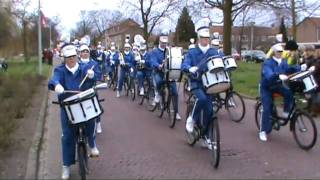 preview picture of video 'Carnavalsoptocht Vestingnarren (Naarden) 2011'