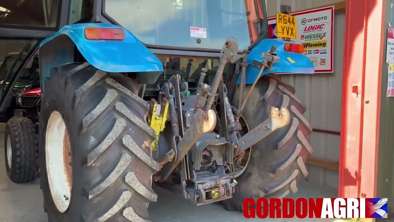 New Holland 4835